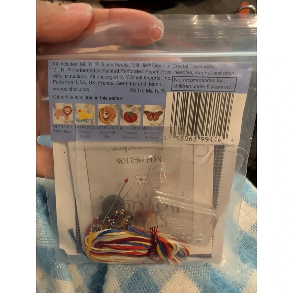 New Kit Mill Hill Glass Counted Bead Spring Bouquet MH18-2106 Firecracker